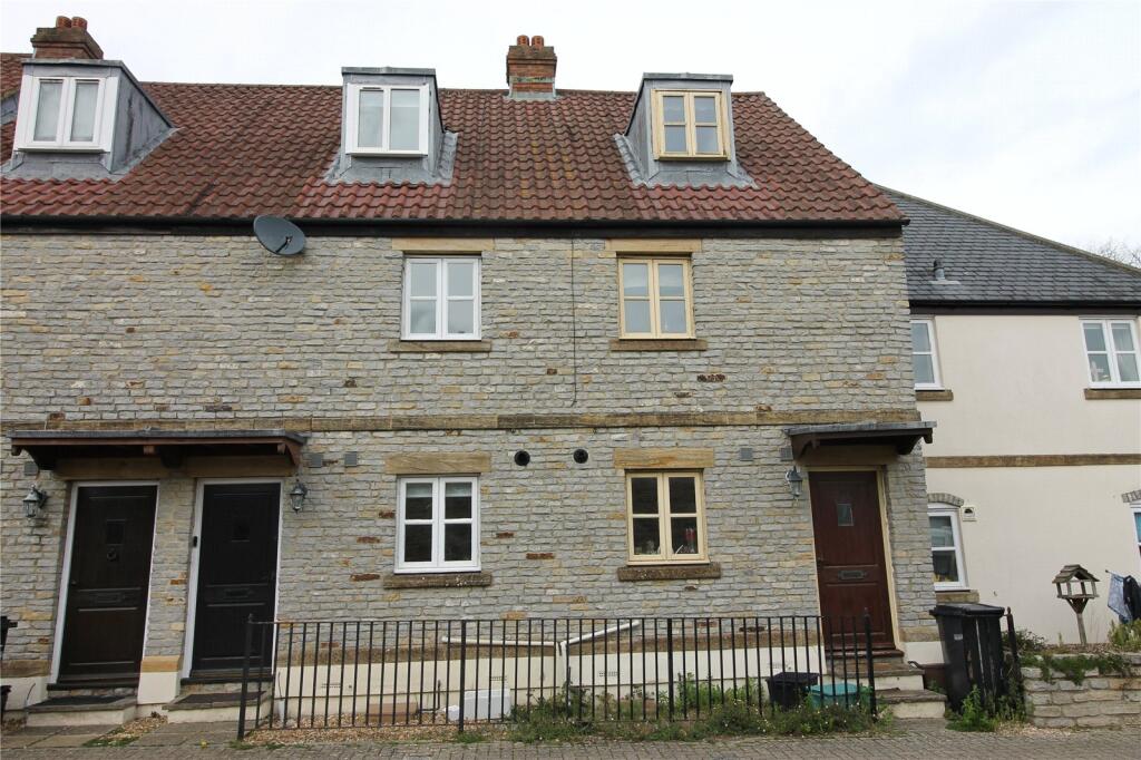 3 bed Mid Terraced House for rent in Somerton. From English Homes - Langport