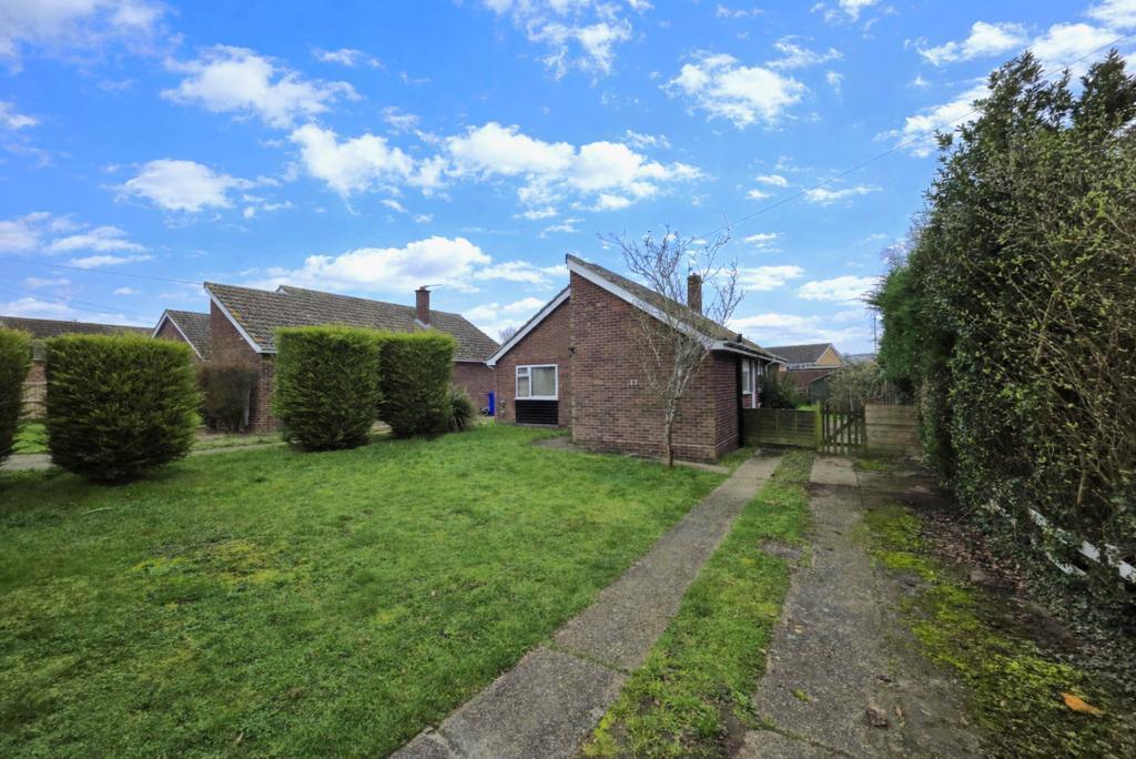 3 bed Bungalow for rent in Lakenheath. From Hazells - Bury St Edmunds