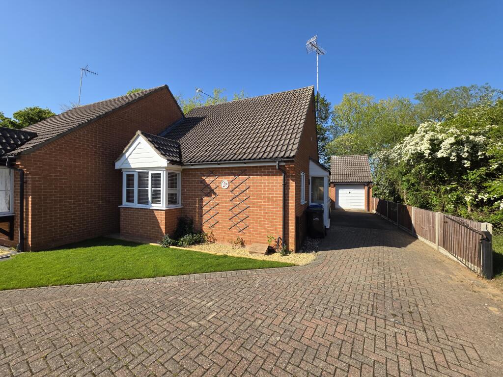 2 bed Semi-detached bungalow for rent in Stanton. From Hazells - Bury St Edmunds 2 bed Semi-detached bungalow for rent in Stanton. From Hazells - Bury St Edmunds