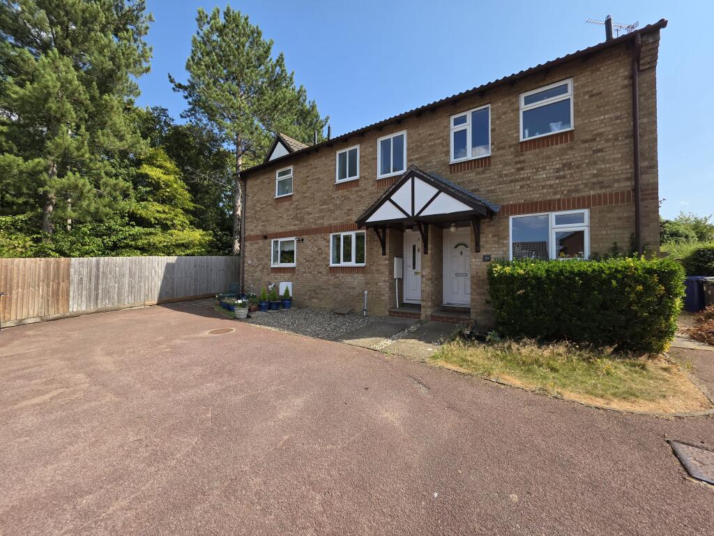 2 bed Mid Terraced House for rent in Bury St Edmunds. From Hazells - Bury St Edmunds