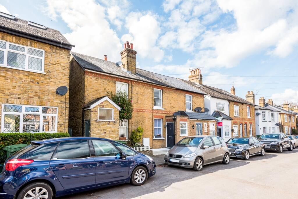 2 bed Mid Terraced House for rent in Weybridge. From Hamptons - Weybridge