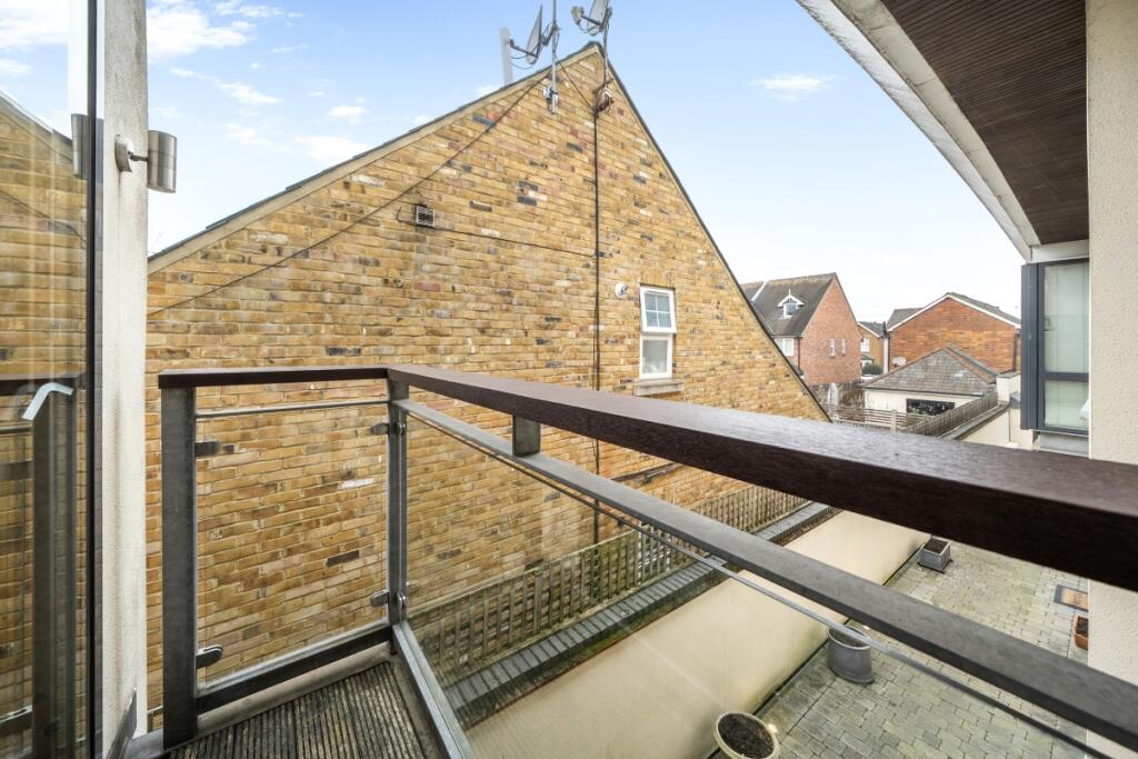 1 bed Apartment for rent in Weybridge. From Hamptons - Weybridge