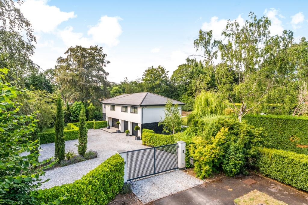 5 bed Detached for rent in West Byfleet. From Hamptons - Weybridge
