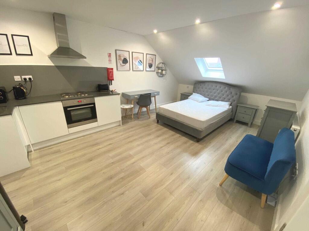 4 bed Studio for rent in Harrow. From Martin Allsuch - Elstree - Sales 4 bed Studio for rent in Harrow. From Martin Allsuch - Elstree - Sales