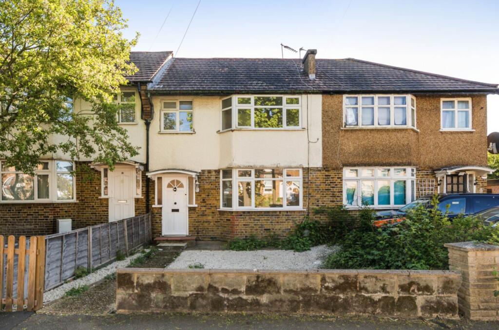 4 bed Mid Terraced House for rent in Barnet. From Martin Allsuch - Elstree - Sales