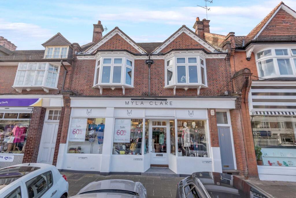 3 bed 1st Floor Flat for rent in Radlett. From Martin Allsuch - Elstree - Sales