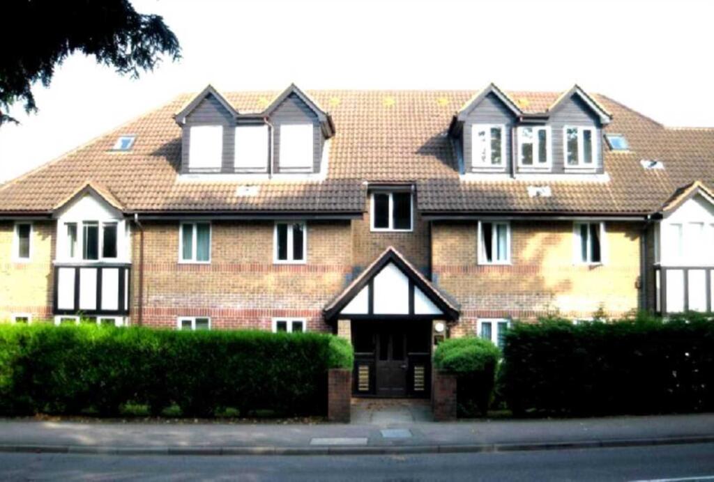 1 bed 1st Floor Flat for rent in Radlett. From Martin Allsuch - Elstree - Sales