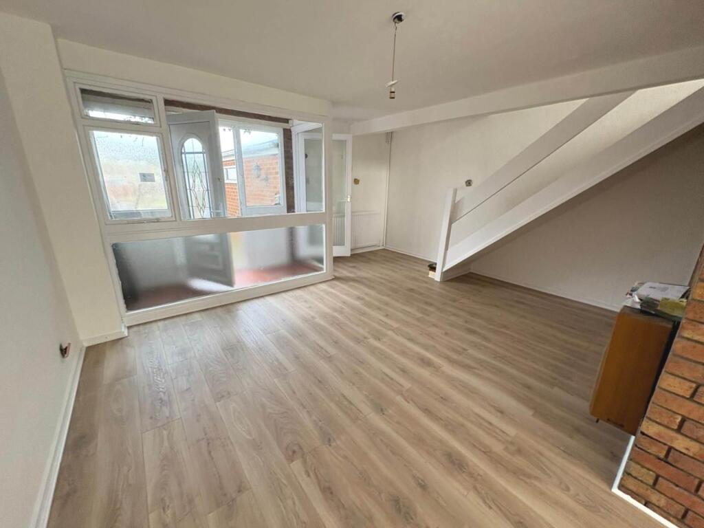 3 bed Mid Terraced House for rent in Nottingham. From Martin Allsuch - Elstree - Sales 3 bed Mid Terraced House for rent in Nottingham. From Martin Allsuch - Elstree - Sales