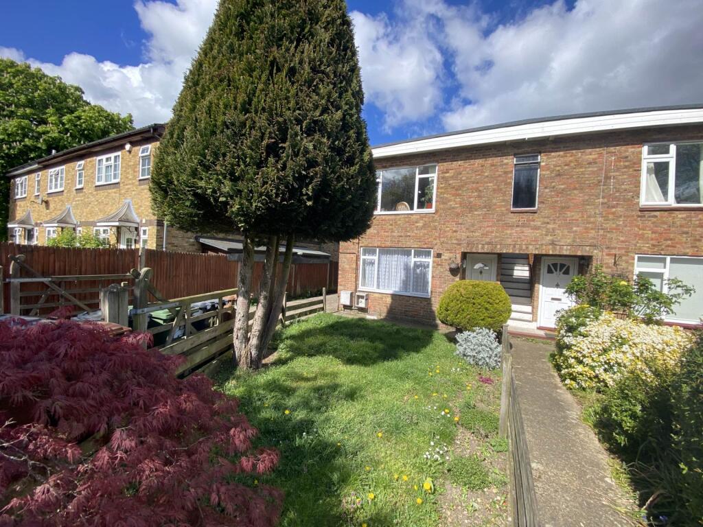 3 bed Annexe for rent in Bushey. From Martin Allsuch - Elstree - Sales