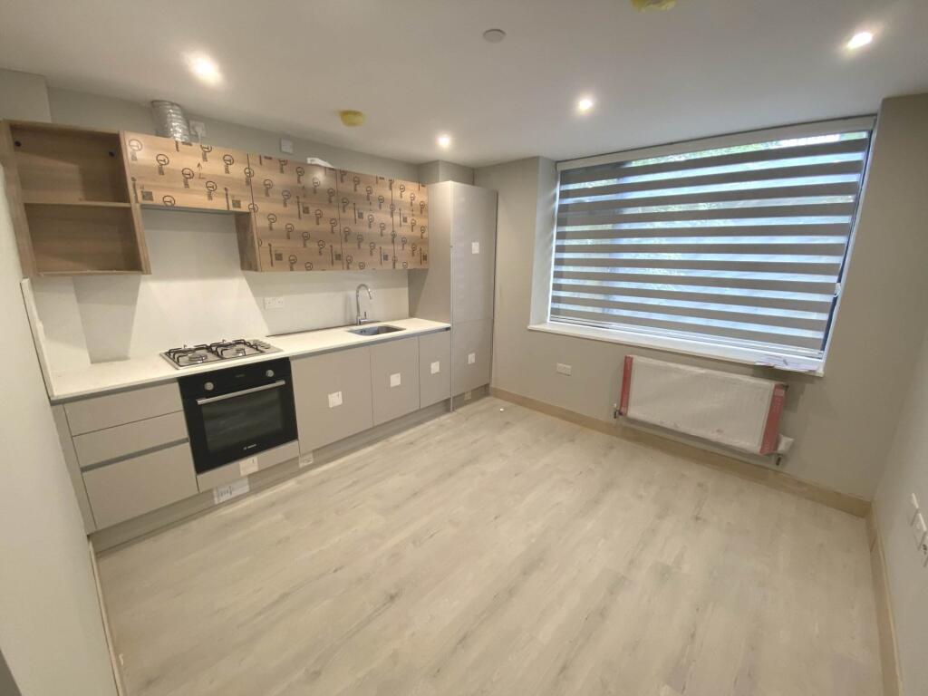 1 bed 1st Floor Flat for rent in Borehamwood. From Martin Allsuch - Elstree - Sales