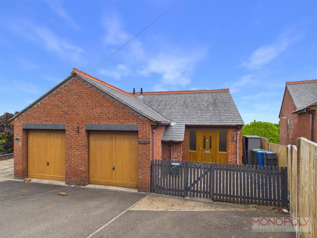 3 bed Semi Detached for rent in Brynteg. From Monopoly Estate Agents - Rossett 3 bed Semi Detached for rent in Brynteg. From Monopoly Estate Agents - Rossett