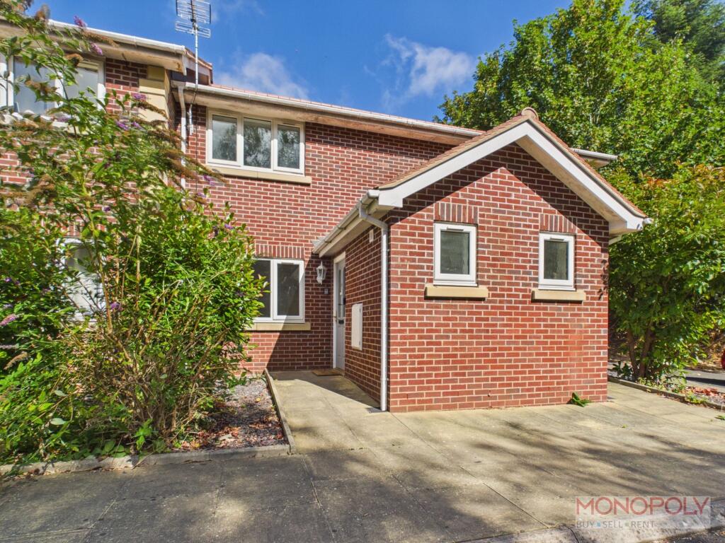 2 bed Mid Terraced House for rent in Weston Rhyn. From Monopoly Estate Agents - Rossett