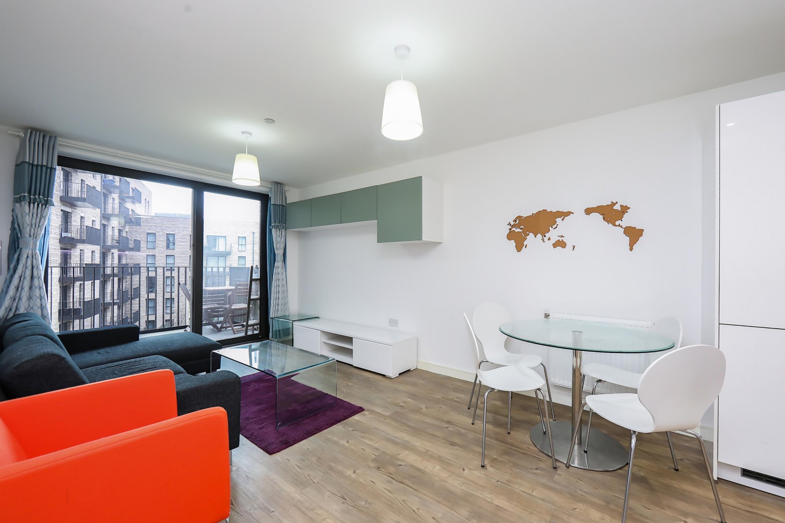 2 bed Flat for rent in London. From Henry Wiltshire - Royal Docks