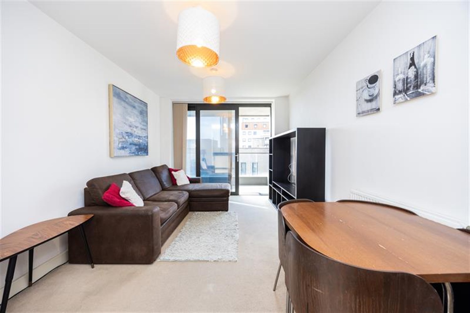 1 bed 1st Floor Flat for rent in Woolwich. From Henry Wiltshire - Royal Docks