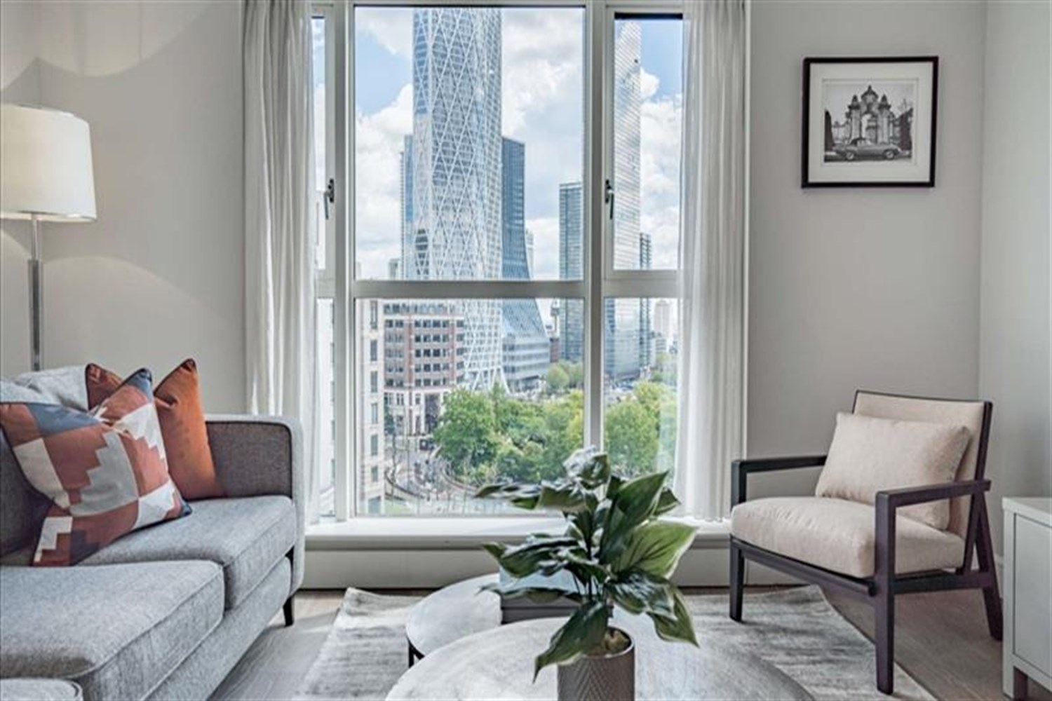 2 bed 1st Floor Flat for rent in Poplar. From Henry Wiltshire - Royal Docks