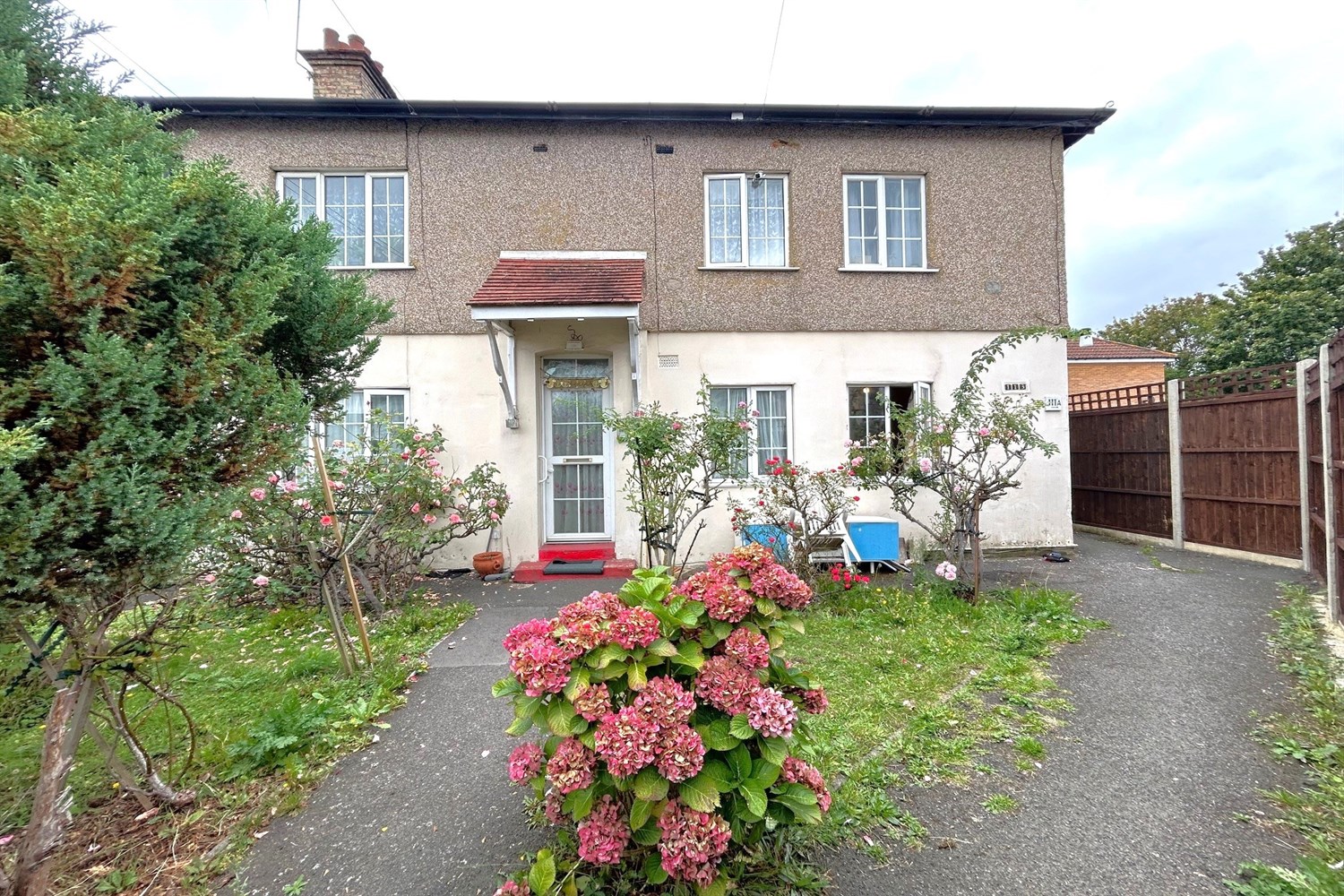 2 bed Annexe for rent in Hayes. From Henry Wiltshire - Hayes and Harlington