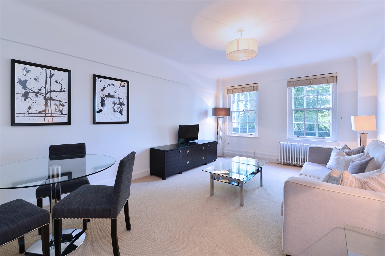 2 bed 1st Floor Flat for rent in London. From Henry Wiltshire - Hayes and Harlington