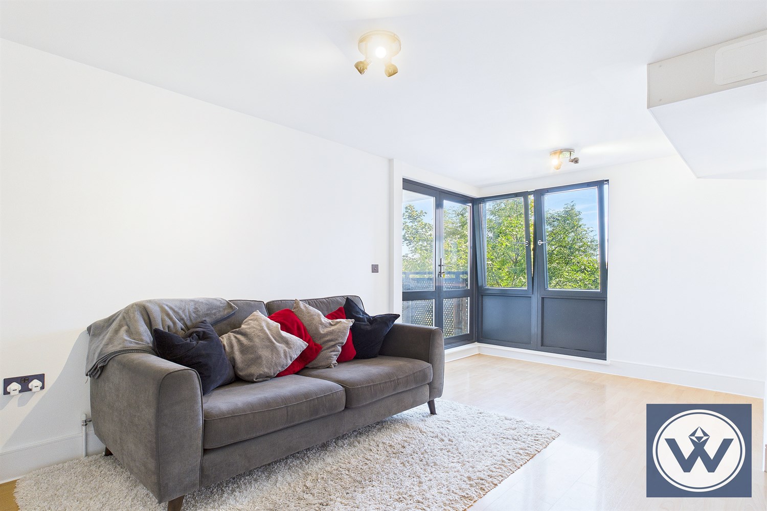 1 bed 1st Floor Flat for rent in Hayes. From Henry Wiltshire - Hayes and Harlington