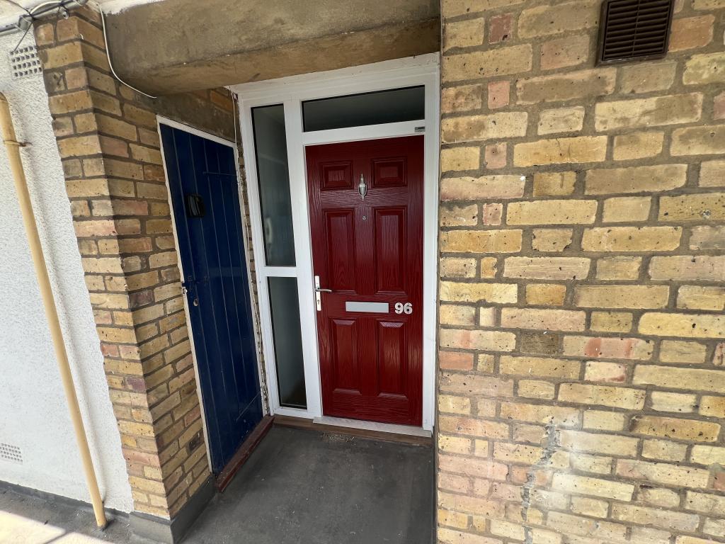 1 bed Studio Flat for rent in Cambridge. From Alexander Greens Property Services