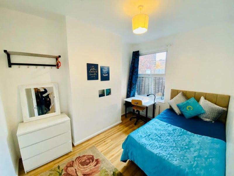 7 bed Mid Terraced House for rent in Manchester. From Nicholas Humphreys - Manchester