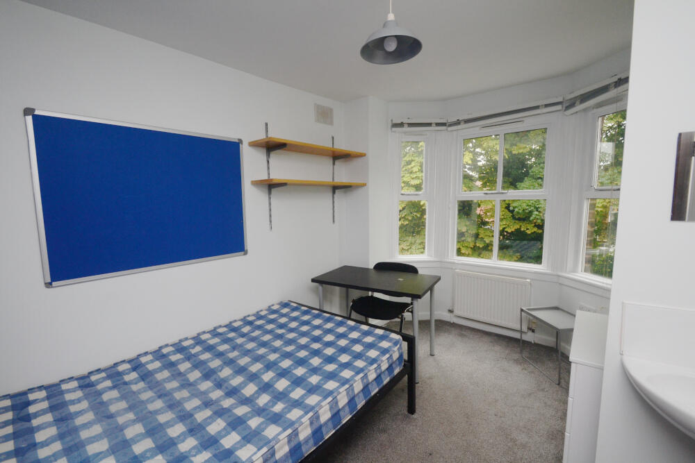 5 bed 1st Floor Flat for rent in Manchester. From Nicholas Humphreys - Manchester 5 bed 1st Floor Flat for rent in Manchester. From Nicholas Humphreys - Manchester