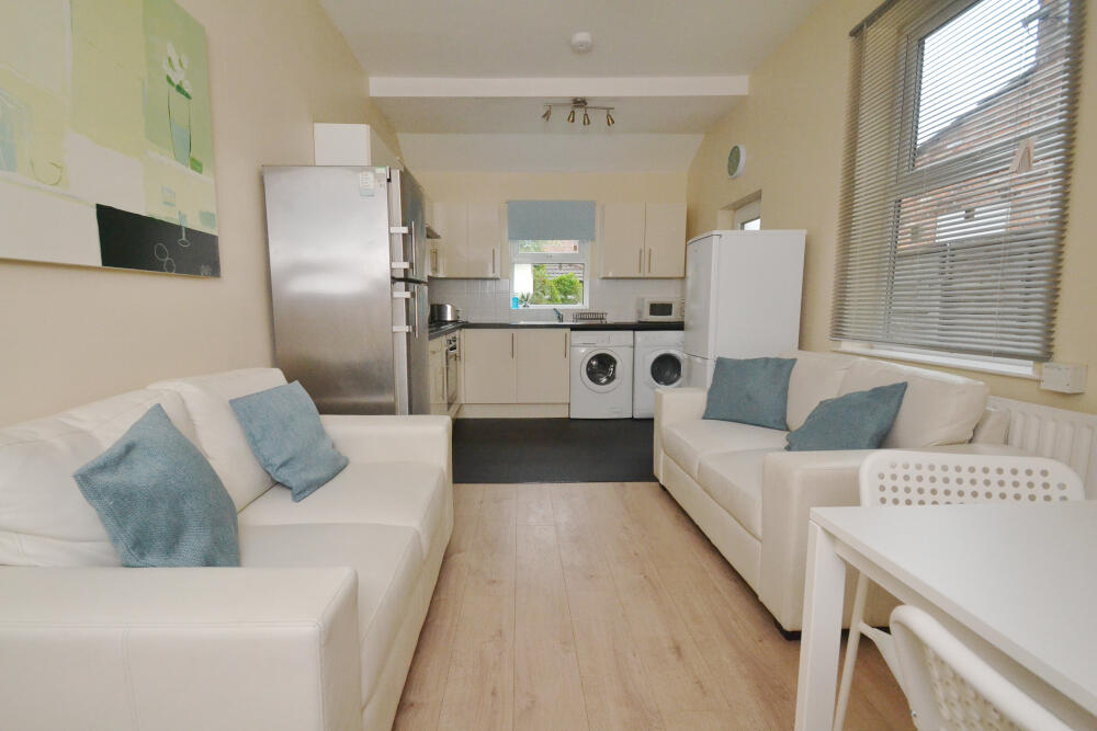 5 bed Mid Terraced House for rent in Manchester. From Nicholas Humphreys - Manchester