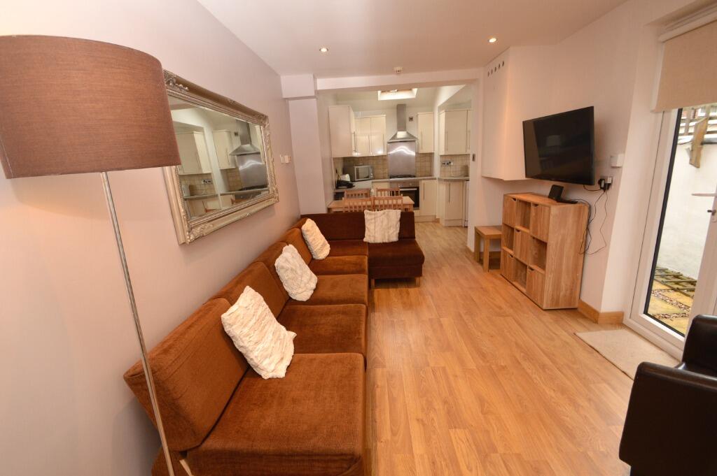 6 bed Detached for rent in Manchester. From Nicholas Humphreys - Manchester