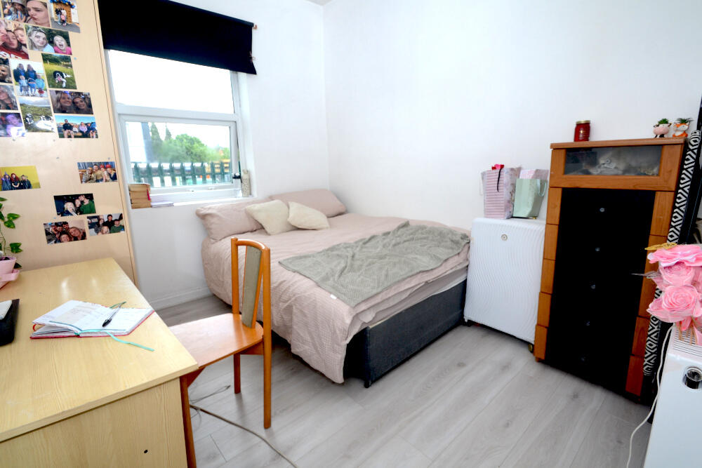 4 bed Mid Terraced House for rent in Manchester. From Nicholas Humphreys - Manchester