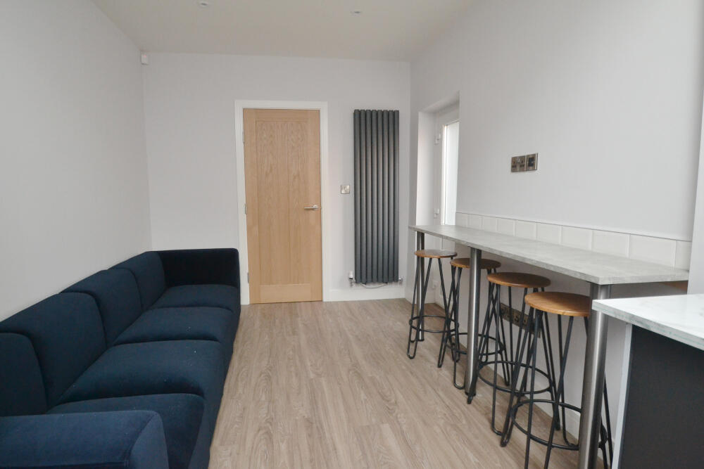 5 bed Mid Terraced House for rent in Manchester. From Nicholas Humphreys - Manchester 5 bed Mid Terraced House for rent in Manchester. From Nicholas Humphreys - Manchester