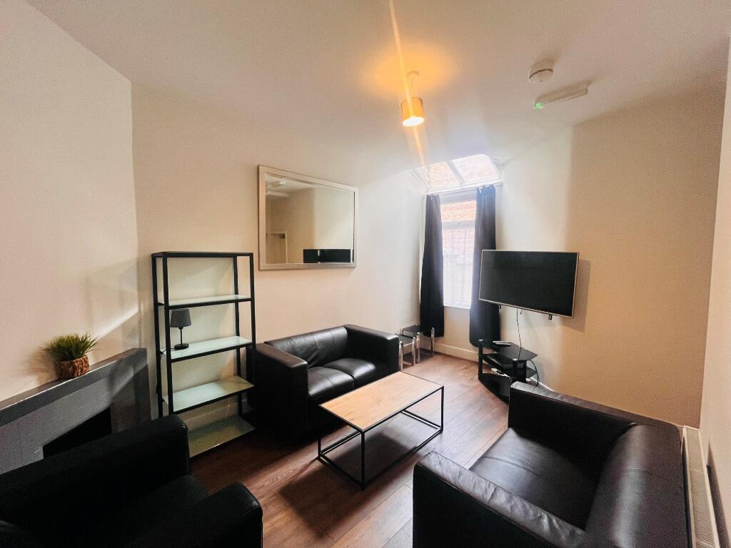 4 bed Mid Terraced House for rent in Manchester. From Nicholas Humphreys - Manchester