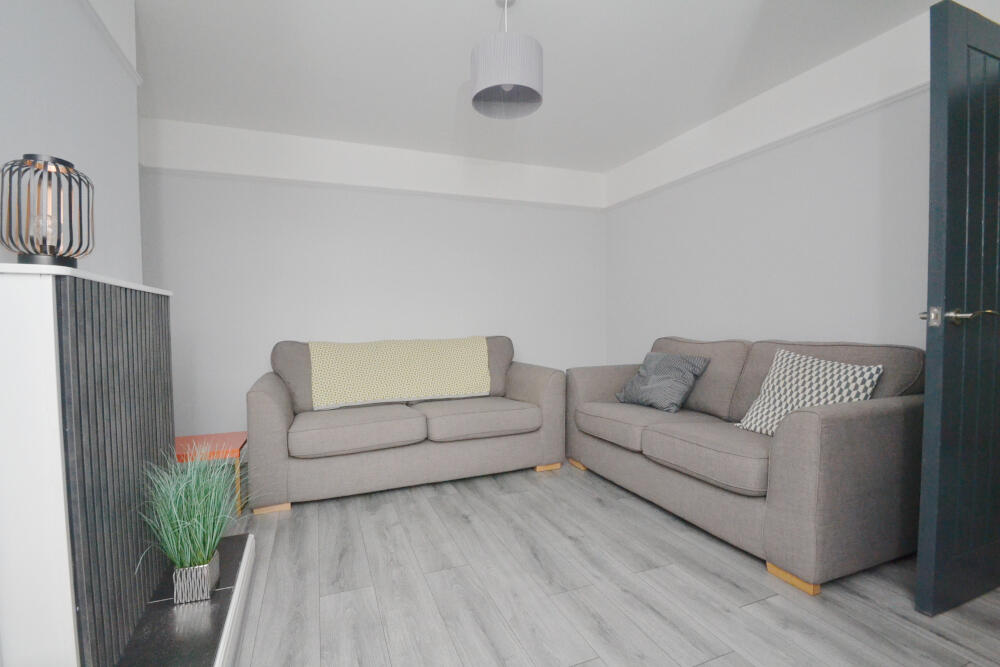 4 bed 1st Floor Flat for rent in Stockport. From Nicholas Humphreys - Manchester
