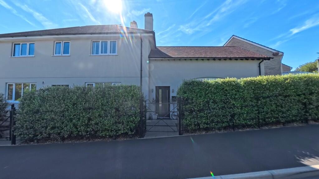 3 bed Semi Detached for rent in Street. From Brightestmove - Weston-Super-Mare