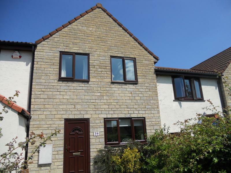3 bed Mid Terraced House for rent in Hatch Beauchamp. From Greenslade Taylor Hunt - Taunton 