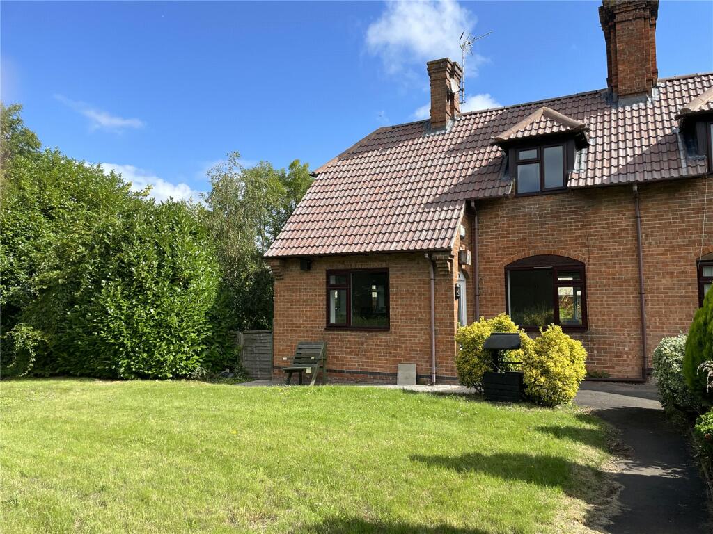 3 bed Semi-Detached House for rent in Langford. From Greenslade Taylor Hunt - Taunton 