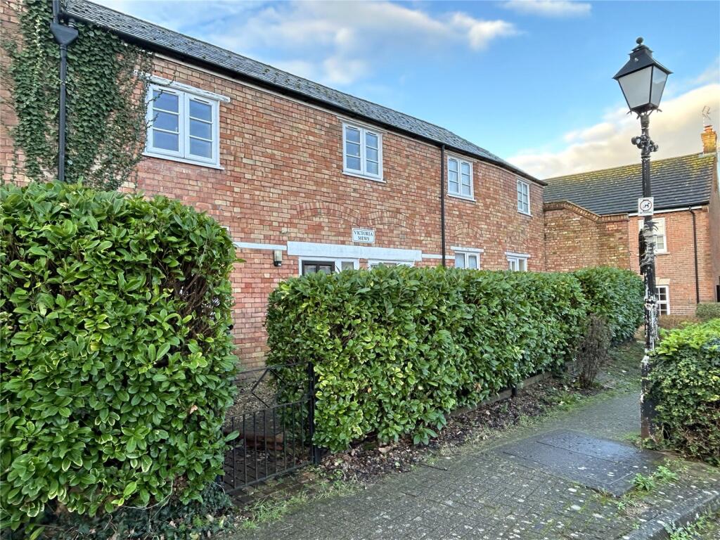 2 bed Mid Terraced House for rent in Taunton. From Greenslade Taylor Hunt - Taunton