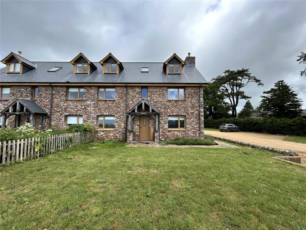 4 bed Semi Detached for rent in . From Greenslade Taylor Hunt - Taunton