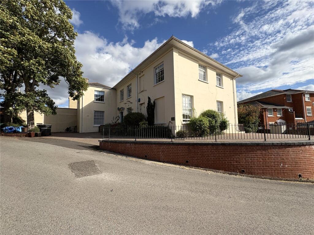 3 bed Apartment for rent in Taunton. From Greenslade Taylor Hunt - Taunton 3 bed Apartment for rent in Taunton. From Greenslade Taylor Hunt - Taunton