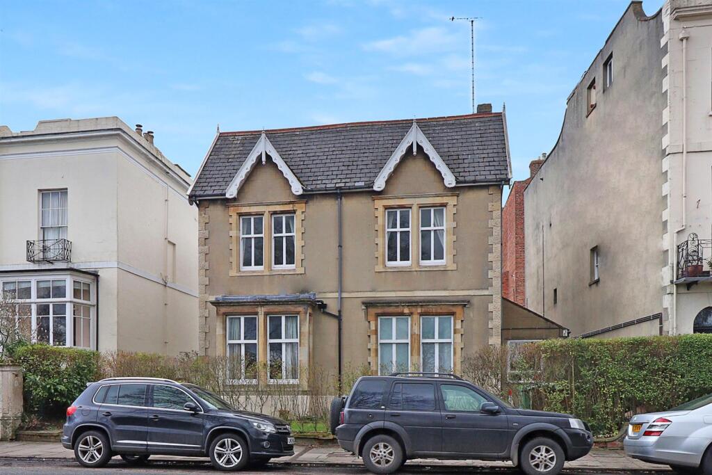 1 bed 1st Floor Flat for rent in Cheltenham. From Morgan Associates - Cheltenham - Lettings