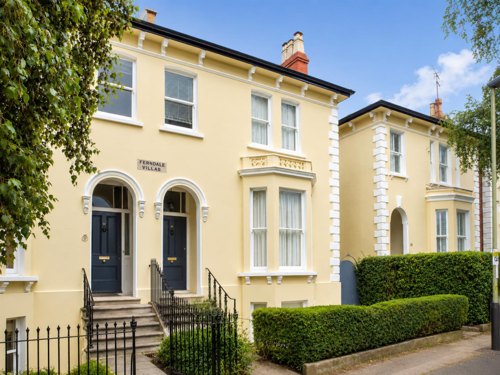 5 bed Detached for rent in Prestbury. From Morgan Associates - Cheltenham - Lettings 5 bed Detached for rent in Prestbury. From Morgan Associates - Cheltenham - Lettings