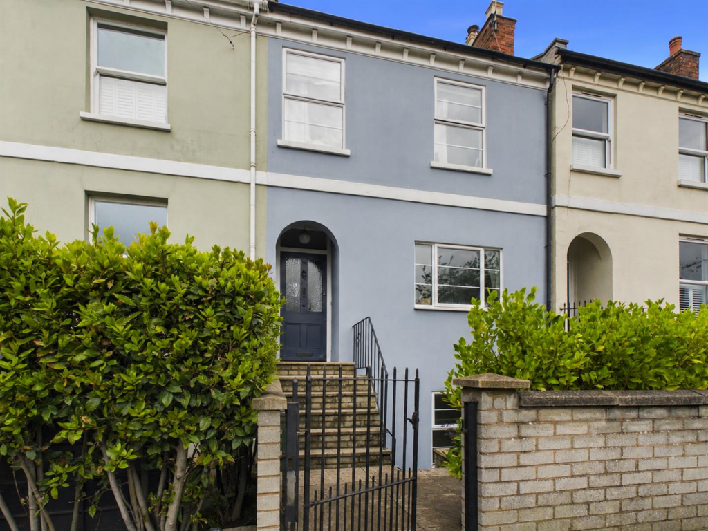 1 bed 1st Floor Flat for rent in Cheltenham. From Morgan Associates - Cheltenham - Lettings