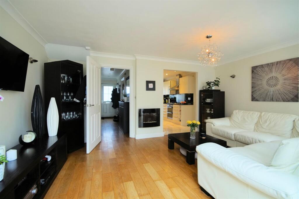5 bed Detached for rent in Cheltenham. From Morgan Associates - Cheltenham - Lettings