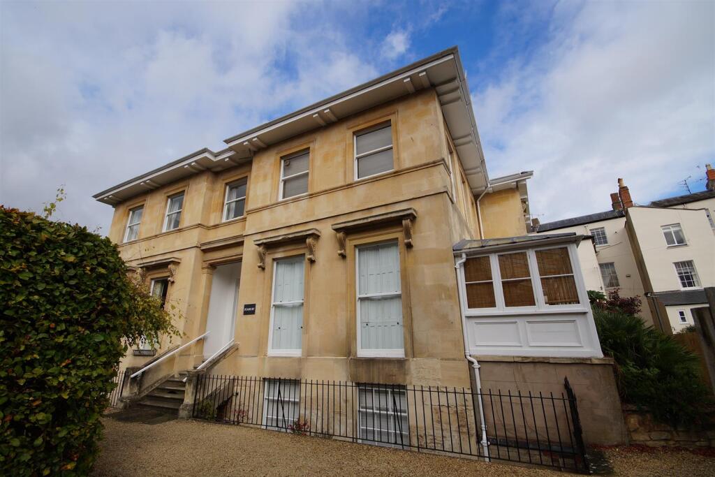 1 bed 1st Floor Flat for rent in Cheltenham. From Morgan Associates - Cheltenham - Lettings 1 bed 1st Floor Flat for rent in Cheltenham. From Morgan Associates - Cheltenham - Lettings