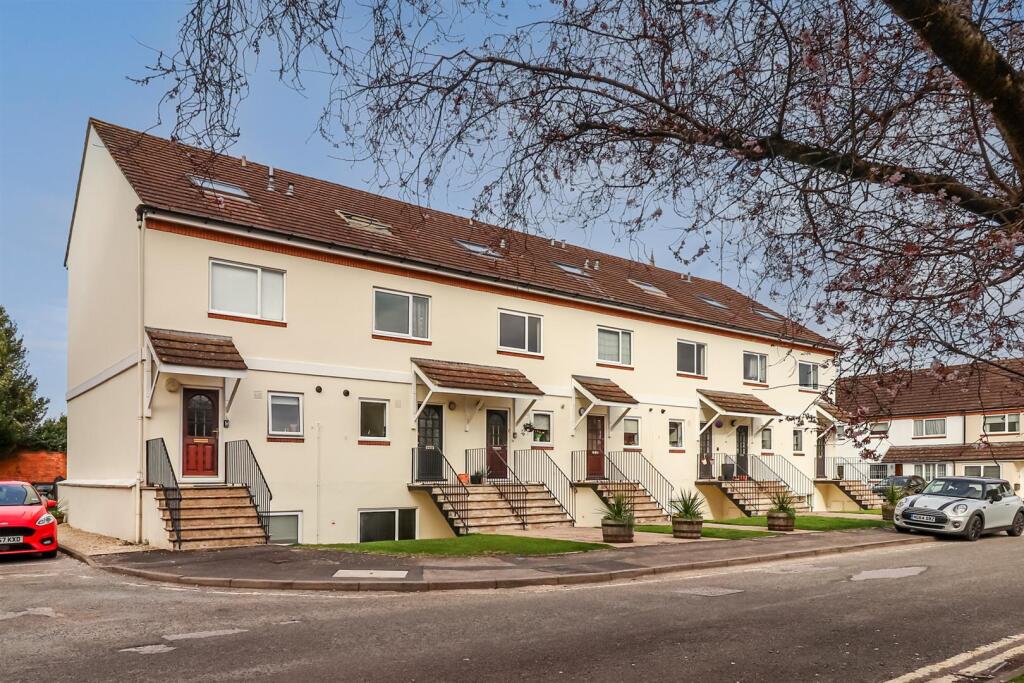 2 bed 1st Floor Flat for rent in Cheltenham. From Morgan Associates - Cheltenham - Lettings 2 bed 1st Floor Flat for rent in Cheltenham. From Morgan Associates - Cheltenham - Lettings