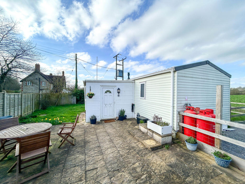 2 bed Caravan for rent in Shepton Mallet. From Stonebridge - Shepton Mallet 2 bed Caravan for rent in Shepton Mallet. From Stonebridge - Shepton Mallet