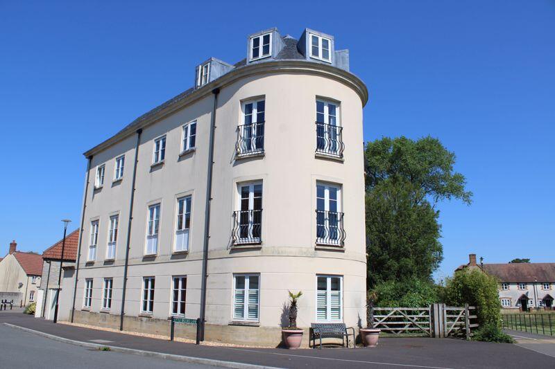 2 bed 1st Floor Flat for rent in Shepton Mallet. From Stonebridge - Shepton Mallet