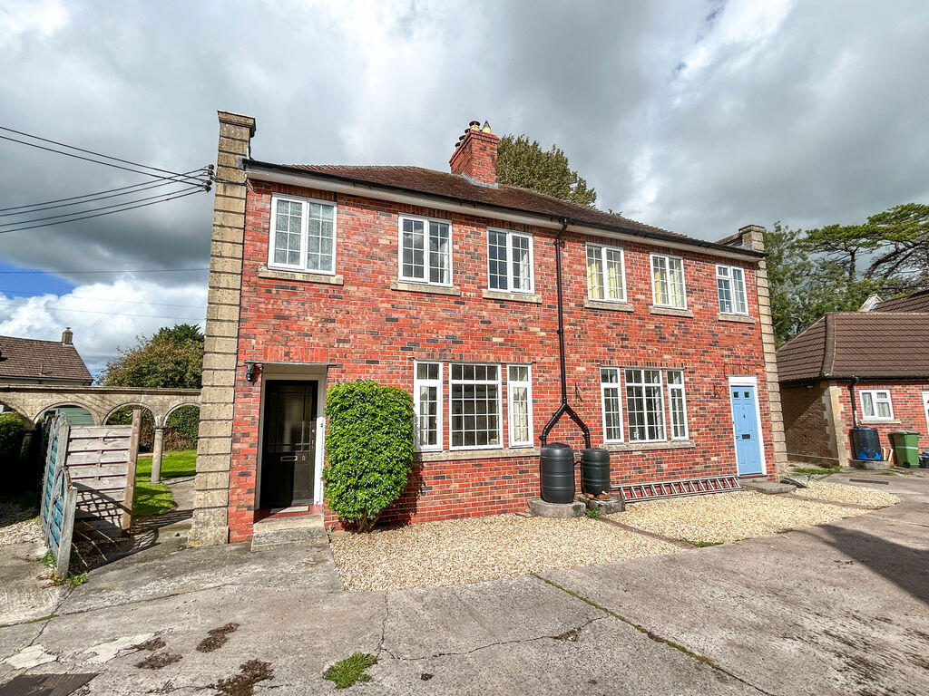 3 bed Semi Detached for rent in Shepton Mallet. From Stonebridge - Shepton Mallet