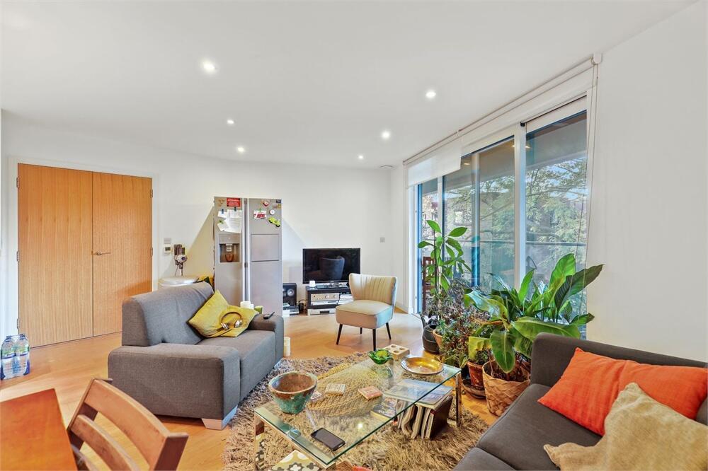 2 bed Apartment for rent in Croydon. From 1st Avenue - Surrey