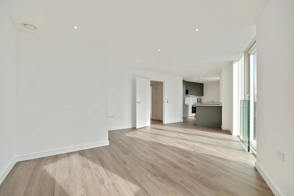 2 bed Apartment for rent in Croydon. From 1st Avenue - Surrey