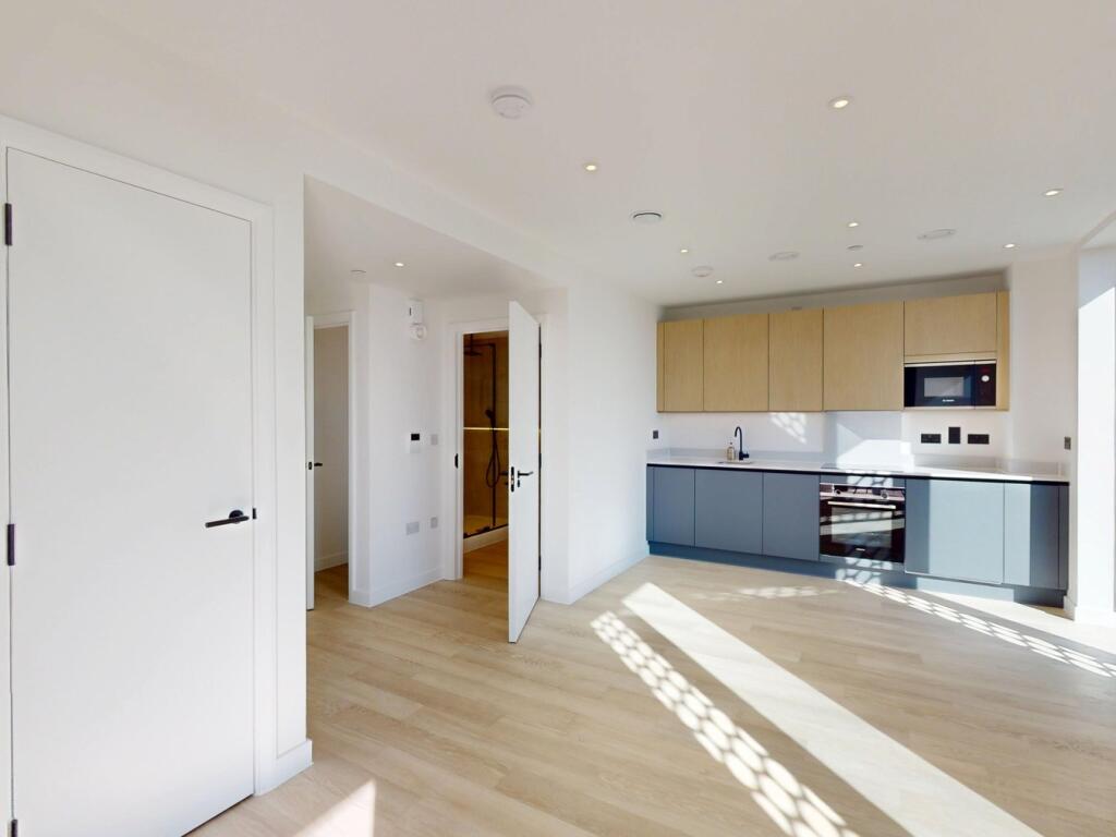 4 bed Apartment for rent in Greenwich. From 1st Avenue - London