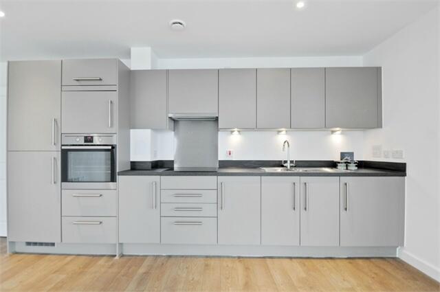 2 bed Apartment for rent in London. From 1st Avenue - London